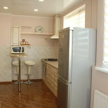 On Heneral Bocharova 54 Apartment *